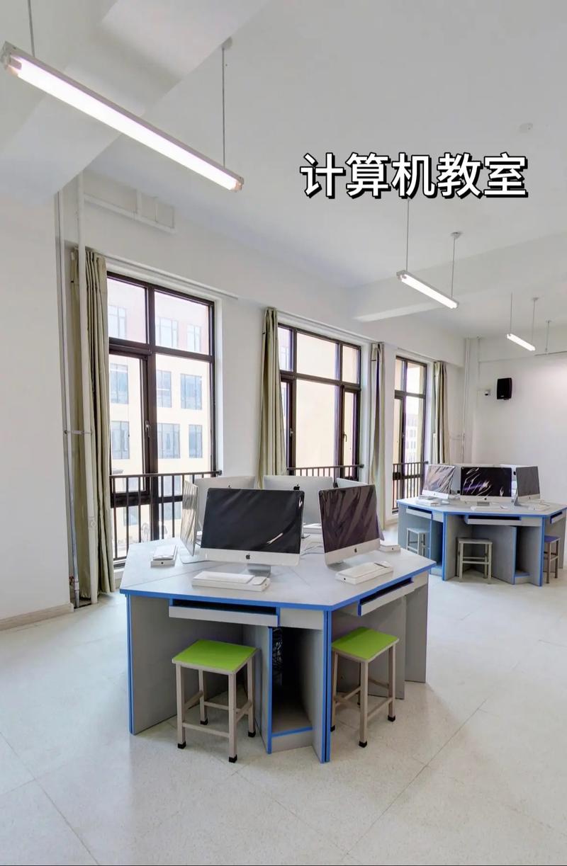 曹妃甸職業(yè)技術(shù)學(xué)院 硬件軟件雙優(yōu)，打造唐山軟件開發(fā)人才的搖籃